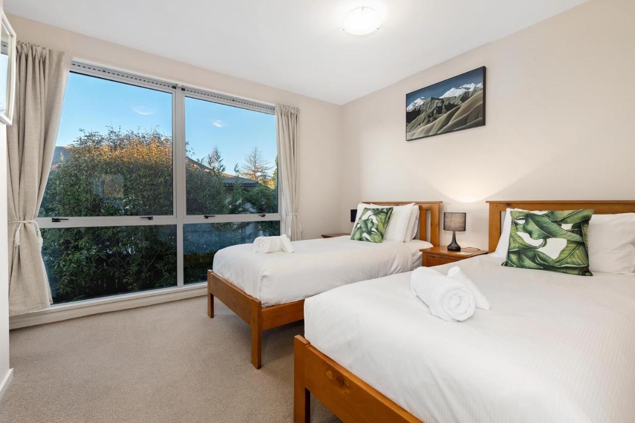 Central Wanaka Villa Exterior photo